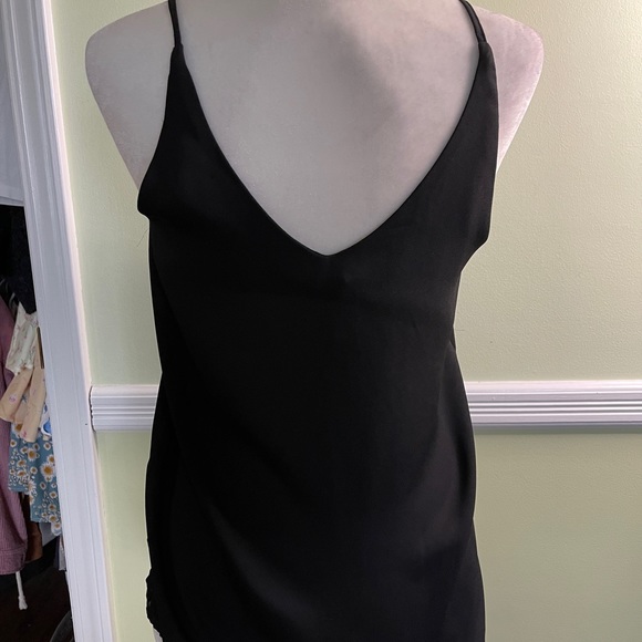 Black Tank - Picture 5 of 6
